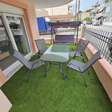Welcome Apartment, *